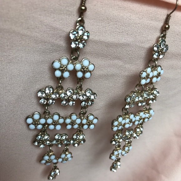 Earrings - Picture 2 of 3